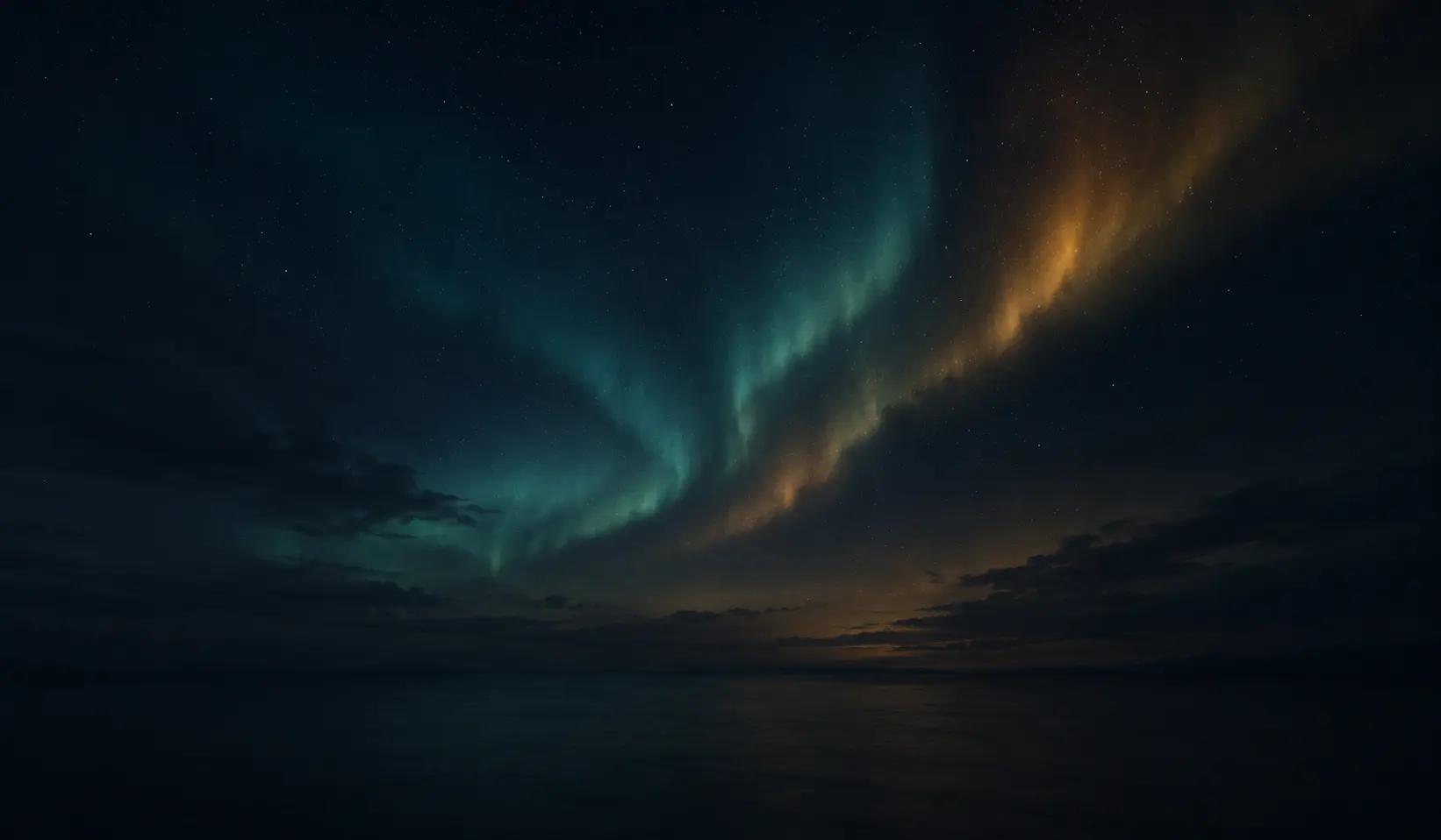 Aurora over a dark northern horizon